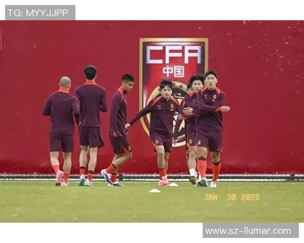 中国男足迎来关键之战全队誓夺胜利振奋士气再创辉煌