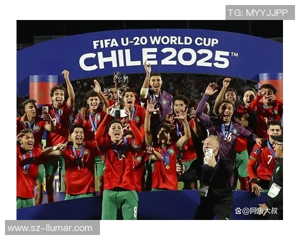 激烈对决最终以微弱比分分出胜负彰显球队坚韧与拼搏精神