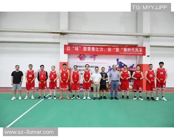 篮球的魅力与挑战:从技巧到团队协作的全面探索与分析 篮球的魅力与挑战:从技巧到团队协作的全面探索与分析